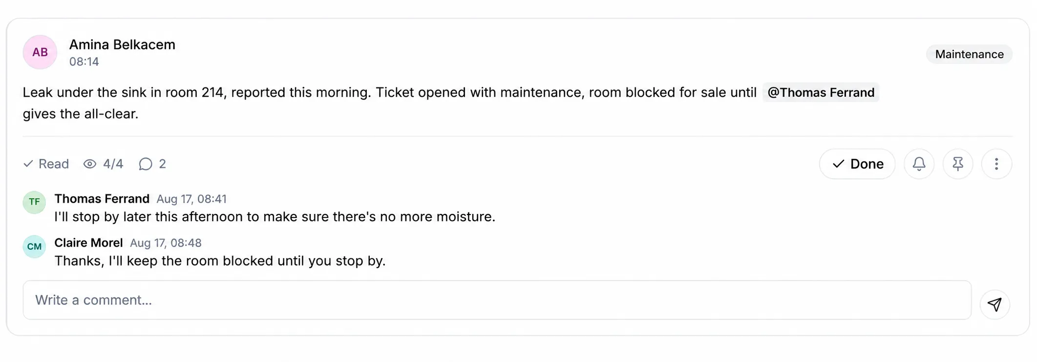 A note reporting a leak in room 214: it names a colleague, shows that four out of four people have read it, and carries two timestamped comments, including the maintenance manager's reply.